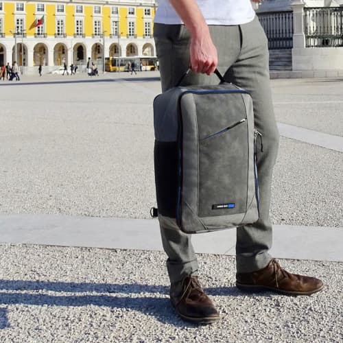 Ryanair 機内持ち込み手荷物
