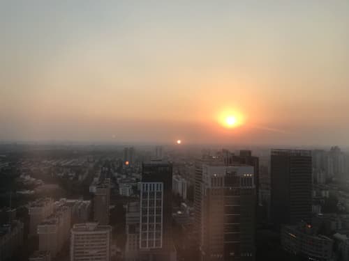 上海 夕日