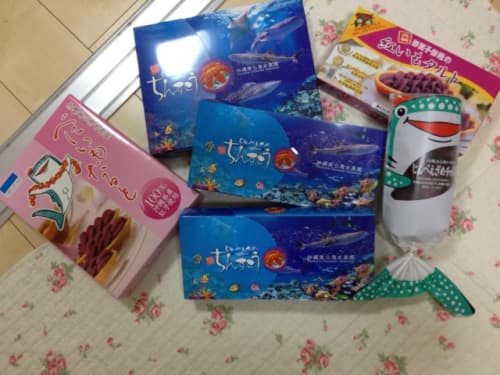 美ら海水族館限定のお土産はこれだ 子供も喜ぶお菓子 グッズをご紹介 美ら海水族館限定のお土産はこれだ 子供も喜ぶお菓子 グッズをご紹介