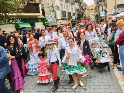 スペインの民族衣装はエリアで違う 在住者が闘牛士に衣装や素敵なショップ レンタル情報も紹介 スペインの民族衣装はエリアで違う 在住者が闘牛士に衣装や素敵なショップ レンタル情報も紹介