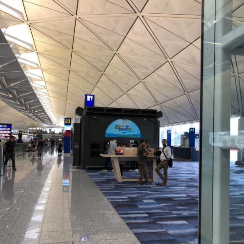 香港国際空港内部