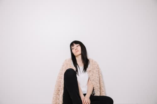 絶望する女性