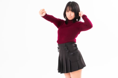 怒る女性