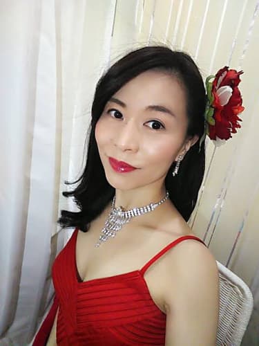 井上綾子