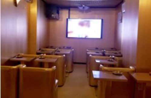 金町ゴールドHP店内