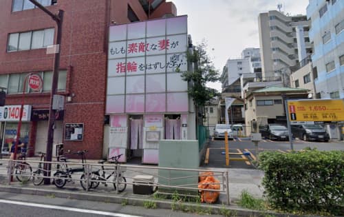 もしも素敵な妻が指輪をはずしたら・・・。