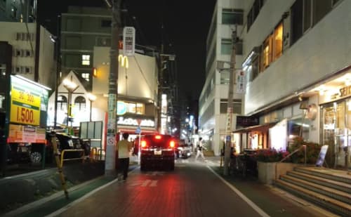 本八幡繁華街