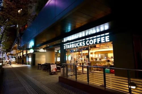 香林坊東急スクエアのスタバ