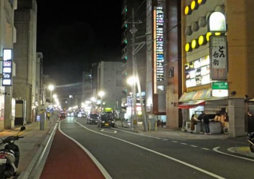 山口_夜_繁華街