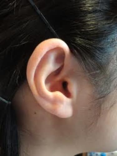 耳裏にしこりができた しこりの原因と症状 おすすめ対処法をご紹介