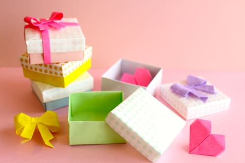 箱の作り方 簡単なのにかわいい 厚紙 チラシ 画用紙 折り紙など