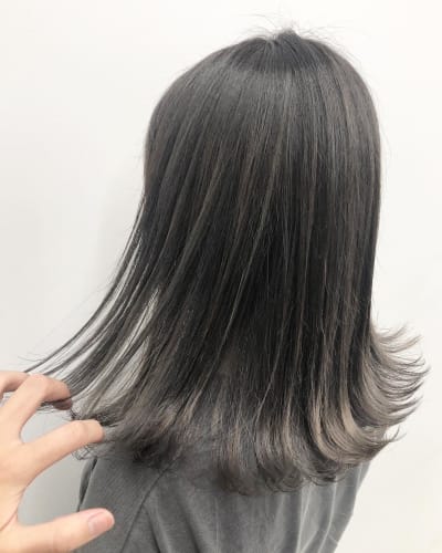 ミルクティーベージュの暗めヘアカタログ 透明感を手に入れよう