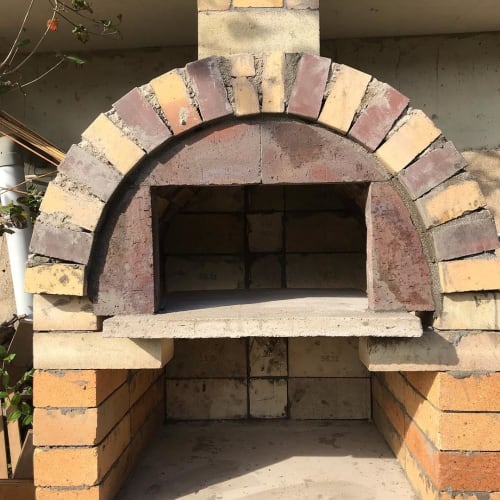 ピザ窯の作り方 ドーム レンガで作るピザ窯diy 簡単に作る方法もご紹介