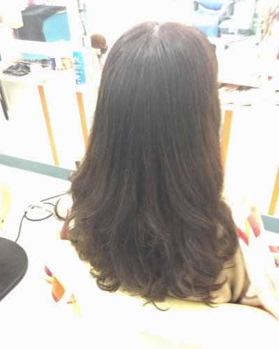 ゆるいパーマが今年も流行 19女性 モテヘアの代表格はコレ