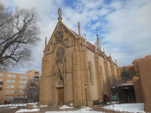 ニューメキシコ州の必見観光地12選 神秘的なサンタフェの街を散策しよう