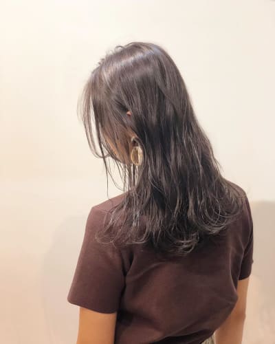 ヘアカラーの栗色が可愛い 明るめ 暗め別 市販のおすすめヘアカラーをご紹介