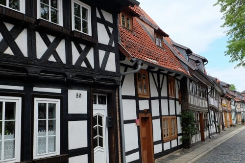 ドイツの町並みはファンタジー ドイツの木組み家の魅力を在住者がご紹介