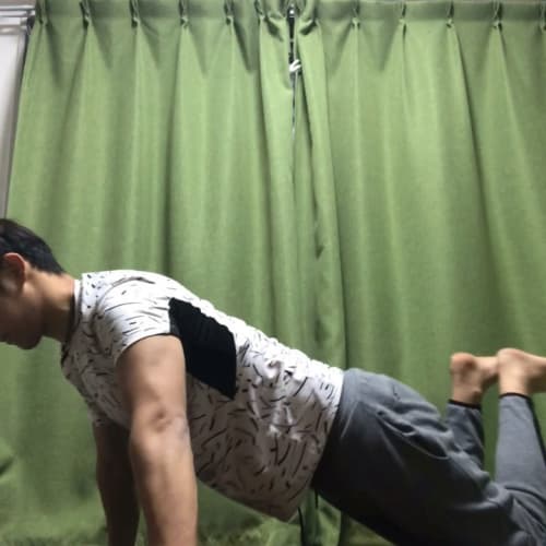 胸板厚い男性はモテる 真相とおすすめモテファッションを詳しく解説