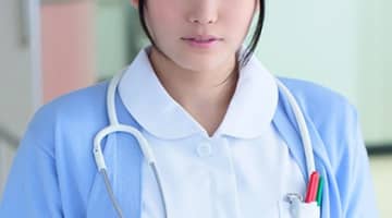 【エロ動画】春日野結衣の無修正動画が流出!?つるぺたおっぱいの過激AV6本紹介！のサムネイル画像