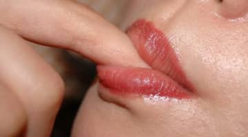 尿道フェラで禁断の快感を味わえ！やり方と痛くしないための注意点を紹介！のサムネイル画像