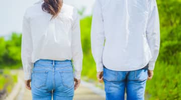 人妻をデートに誘うには？注意点とおすすめプランを紹介！のサムネイル画像