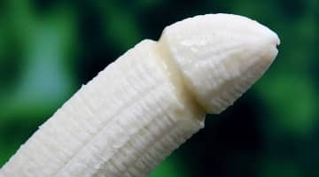 チンコを巨根化するにはどうしたいい?普段の生活で意識してやれる事を紹介！のサムネイル画像