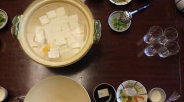 【2024最新】湯豆腐は京都が発祥！京都をこよなく愛する筆者がおすすめのお店7つを紹介！のサムネイル画像