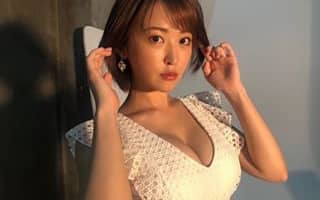 【エロ画像】忍野さらのエロい身体に注目！元レースクイーングラドルのドスケベボディまとめ！のサムネイル画像