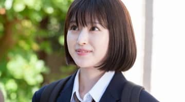 福本莉子のおっぱいがエロすぎる！乳首・水着画像などが流出！【2025年最新】のサムネイル画像