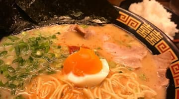 糖質制限中にラーメンは太る？太らない食べ方？秘伝の奥義大公開！のサムネイル画像