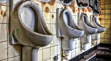 【画像付き】トイレの花ちゃんがエロい！抜けるキャラ・シーンをまとめてみた！のサムネイル画像