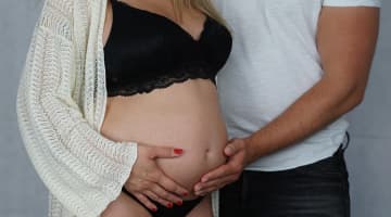 【ママの本音】妊娠中のセックスで男性が守るべき８つのマナー！中出ししてもいい？のサムネイル画像