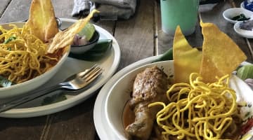 本当に旨いチェンマイのカオソーイ有名店と穴場を在住者が厳選！食後の観光スポットも！のサムネイル画像