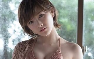 【エロ画像】元AKB48岡田奈々のエロ画像をまとめてみた！純白の肌にくびれとおっぱいが抜ける！のサムネイル画像
