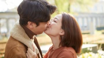 セフレとのキスに恋愛感情はない？セフレとのキスはただの挨拶？のサムネイル画像