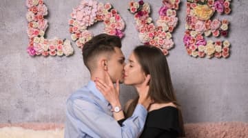 クロスキスは情熱セックスのキックオフ！彼女をHにさせるクロスキスを解説！のサムネイル画像