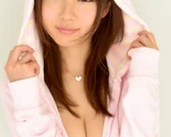 【エロ動画】鈴羽みうの無修正動画が流出!?巨乳で童顔低身長の過激AV5選！のサムネイル画像