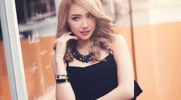 ガールズバーで女の子とエロいことするには!?お持ち帰りできる女の子の特徴も紹介！のサムネイル画像