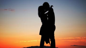 ポリネシアンセックスは気持ちよすぎる！もう通常のセックスには戻れない！のサムネイル画像
