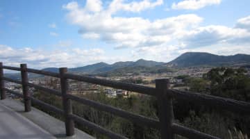 心が満たされない時の心理や原因を知ろう！暗闇から抜け出した7つの対処法も解説！のサムネイル画像