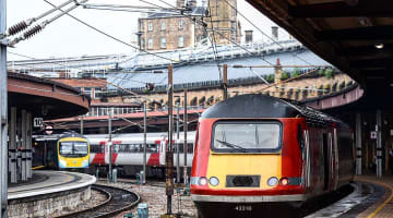 世界最古イギリスの鉄道の乗り方をご紹介！ハリポタ観光地はどの駅？のサムネイル画像