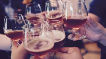 飲酒してからセックスした方が気持ちいい?飲酒とセックスの関係を教えます！のサムネイル画像