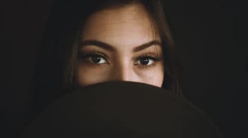 ありえない彼女の性癖を紹介！セックス中に彼氏がガチで引いてしまった…のサムネイル画像