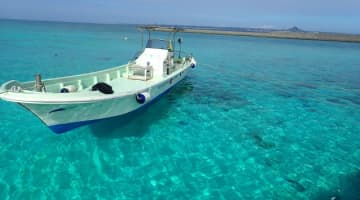 沖縄の離島・水納島(みんなじま)でシュノーケリング！半日あればOKなアクティビティをご紹介！のサムネイル画像