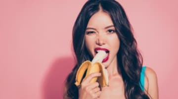精子を飲んだら綺麗になれた♪︎肌にいいってホント？のサムネイル画像