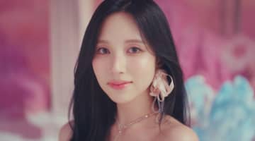 TWICEミナのエロ全集！おっぱい・乳首・パンチラ・お尻画像まとめのサムネイル画像
