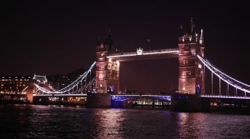 ロンドンのおすすめ夜景ポイントと夜景を楽しむイベントを紹介のサムネイル画像