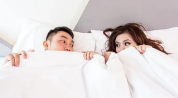 生理中にセフレとヤる？ヤらない？生理中のセフレとの対処法まとめのサムネイル画像