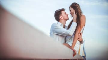 我慢できない思わせるエッチな女の特徴やテクニック！求められる女になろう！のサムネイル画像