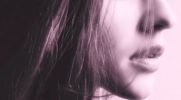 エロい人の特徴と傾向20選！何気ない様子からわかるエロい本性と心理！のサムネイル画像